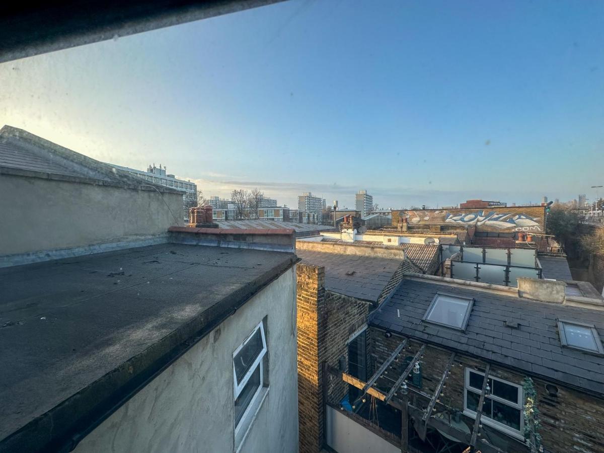 210 Coldharbour Lane London Exterior photo